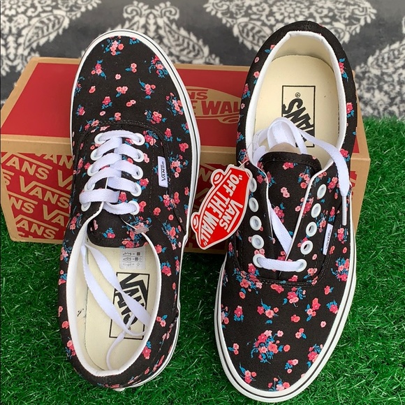VANS ERA DITSY FLORAL BLK/Trwht - Picture 1 of 16